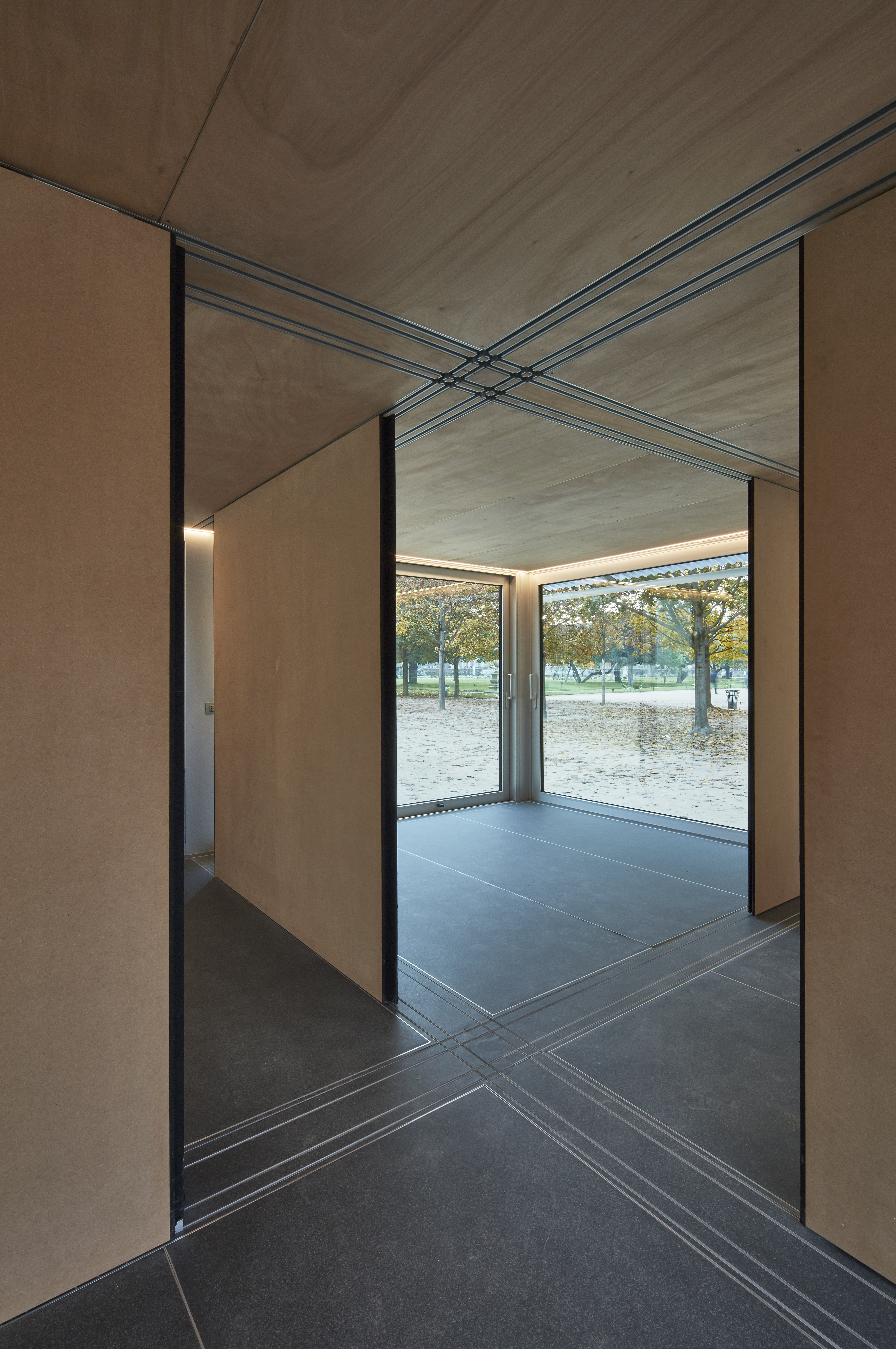 Simple casa prefabbricata su progetto di Jean Nouvel
